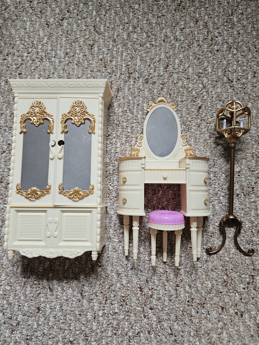 Bratz World House Doll Furniture